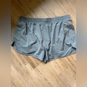grey women’s Nike shorts XL